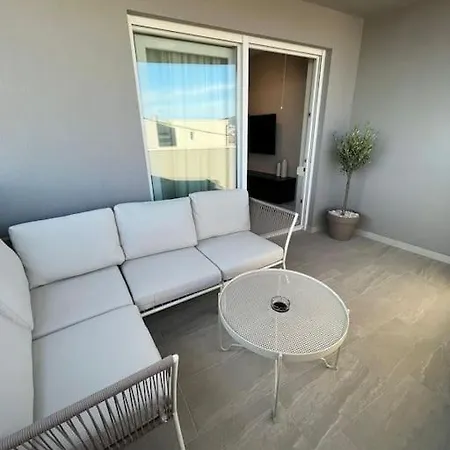 Noir Design Apartment Trogir