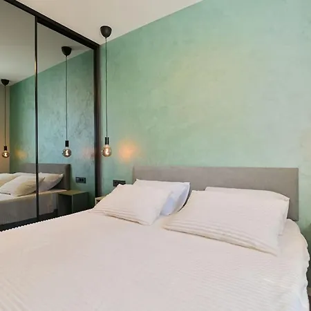 Noir Design Apartment Trogir