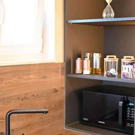 Noir Design Apartment *