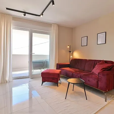 Noir Design Apartament