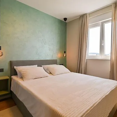 Noir Design Apartament