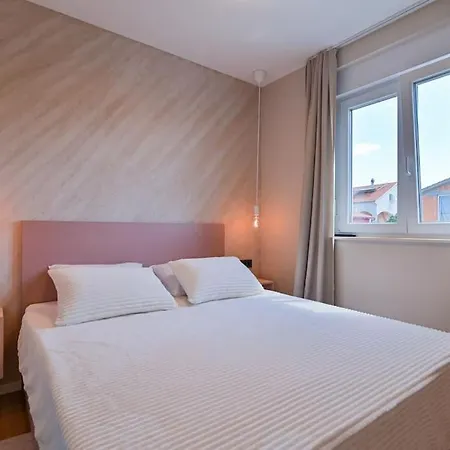 Noir Design Apartament